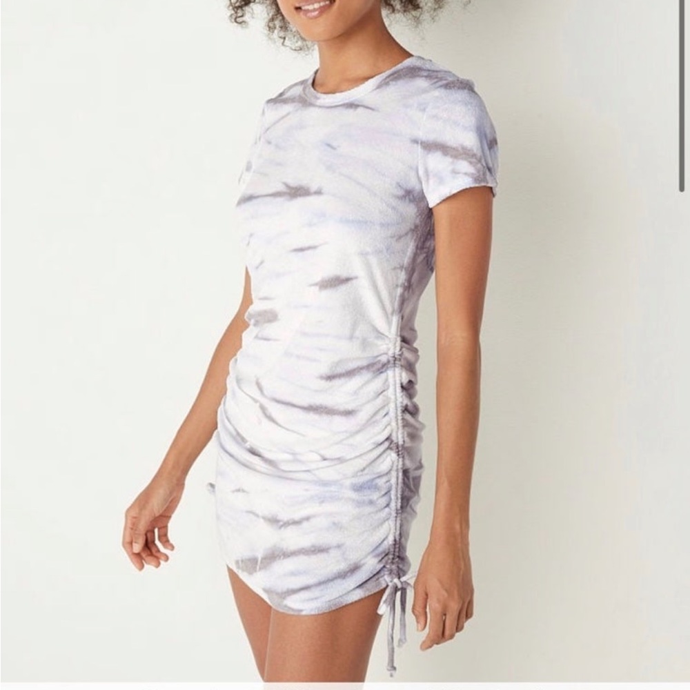 Victoria’s Secret pink scrunched up cover up